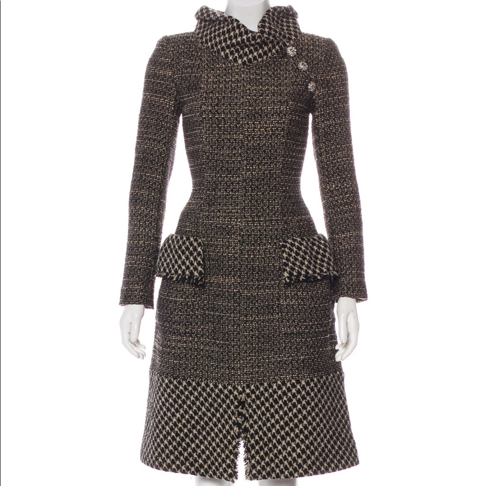 ****Looking for this Chanel Tweed Dress*****